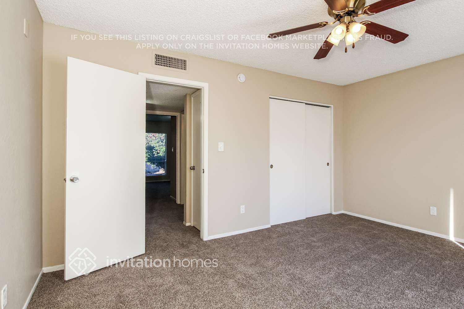 Building Photo - 9617 N 52nd Dr