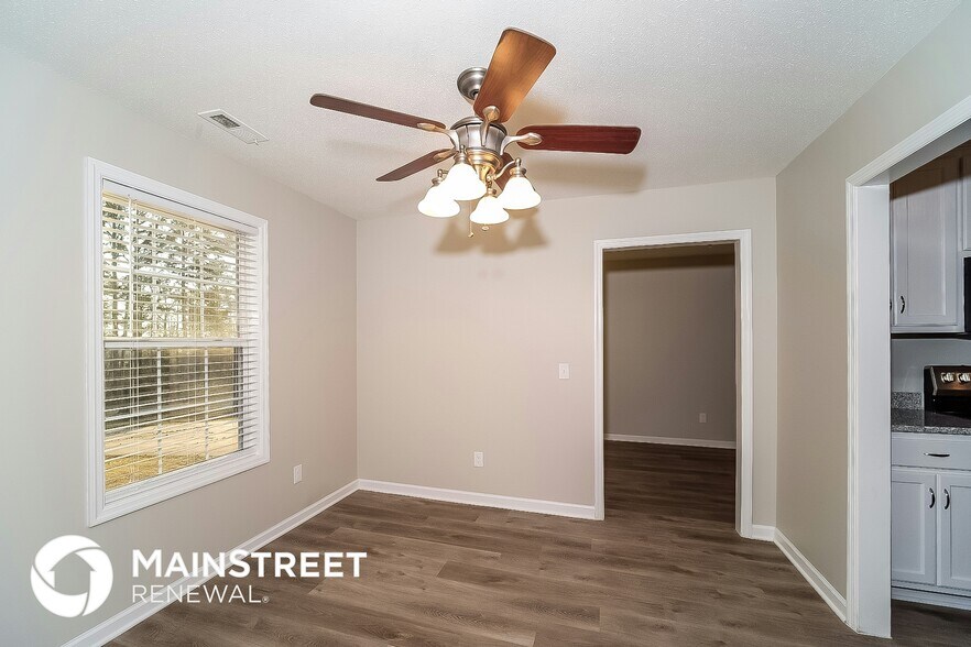 Building Photo - 107 Sioux Trce