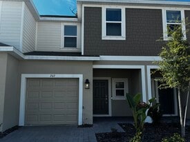 Building Photo - 202 River Front Way