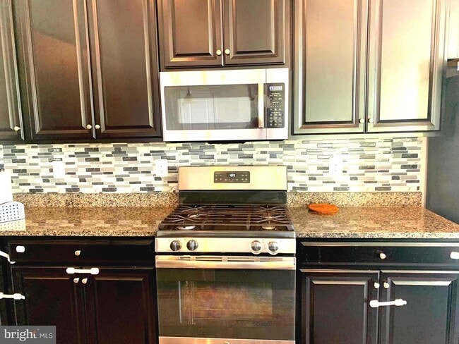 Building Photo - 9606 Julia Ln