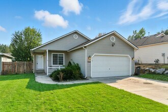 Building Photo - Charming 3 Bedroom Spokane Valley Home – Available Now!