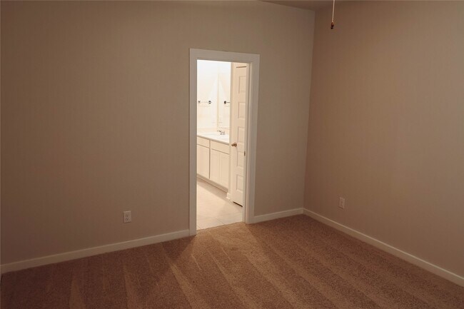 Building Photo - 8598 Blueberry Ash St