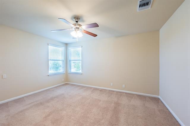 Building Photo - 939 Alamo Plaza Dr