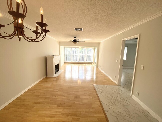 Building Photo - 2480 Juniper Dr