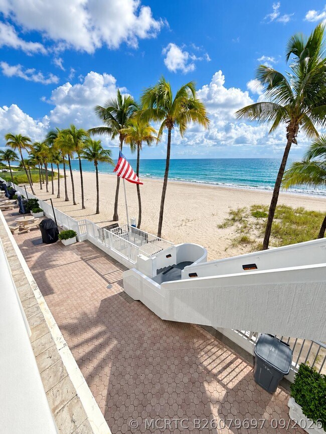 Building Photo - 1360 S Ocean Blvd