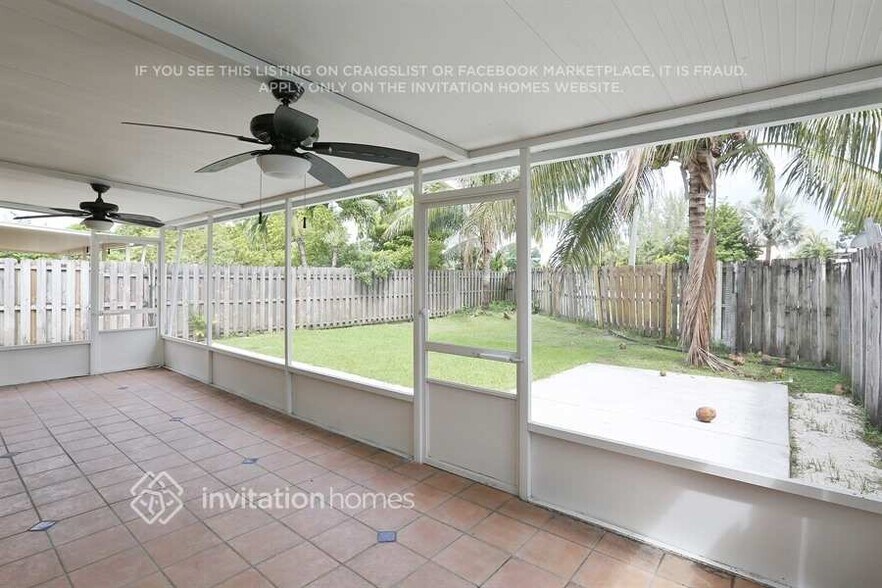 Building Photo - 7651 NW 168th Terrace