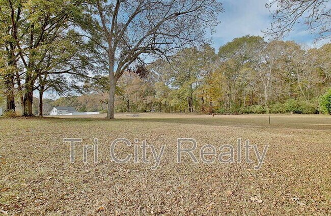 Building Photo - 115 Church Aly