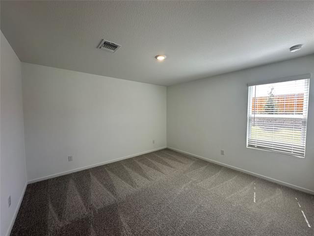 Building Photo - 304 Hidden Mdws Dr