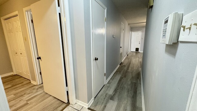 Building Photo - 204 Splane Dr