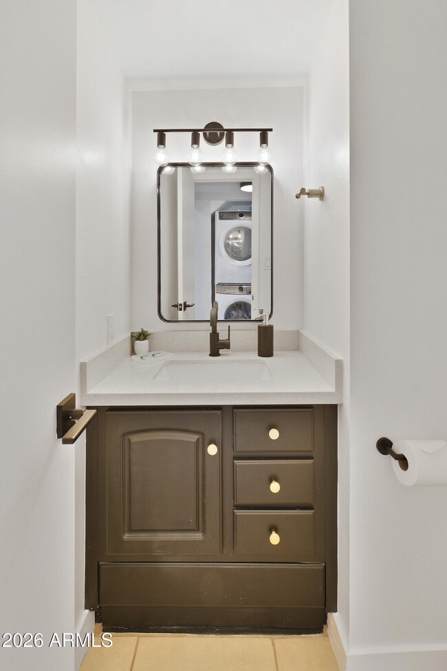 Building Photo - 5909 N 81st St