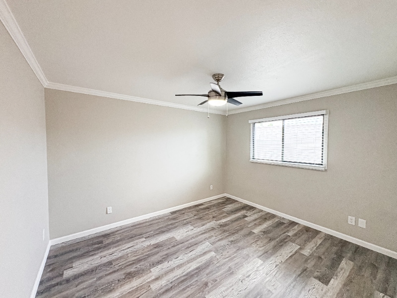 Building Photo - 515 E Dunbar Dr