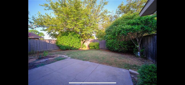 Building Photo - 6403 Apache Ct