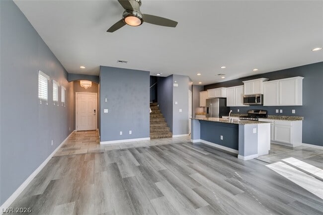 Building Photo - 5674 Cascadia Ct