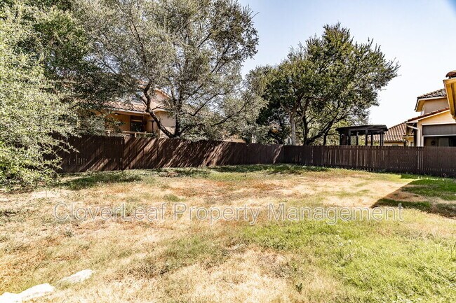 Building Photo - 1231 Via Belcanto