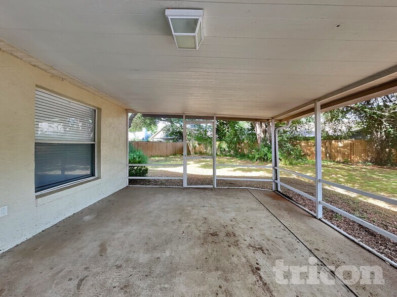 Building Photo - 1488 Country Mansion Ct