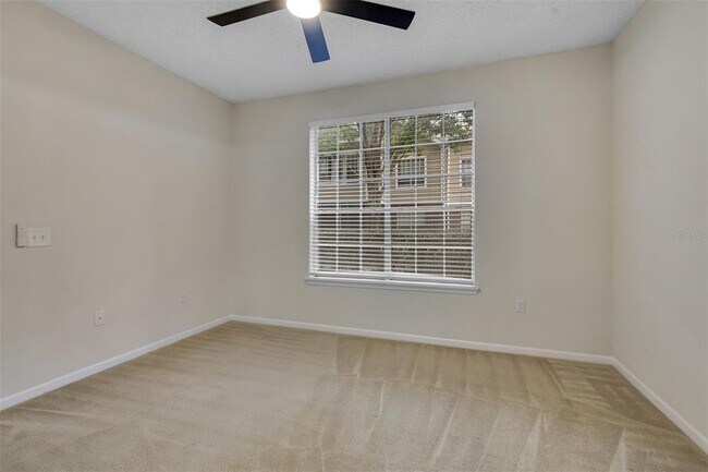 Building Photo - 8301 Elm Park Dr