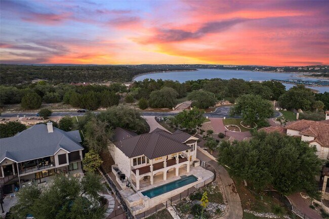 Building Photo - 17813 Kingfisher Ridge Dr