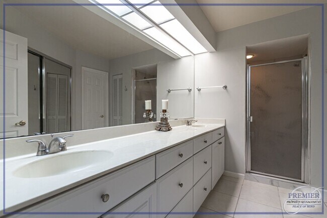 Building Photo - ***NEW PROFESSIONAL PHOTOS***LAKESIDE***2 ...