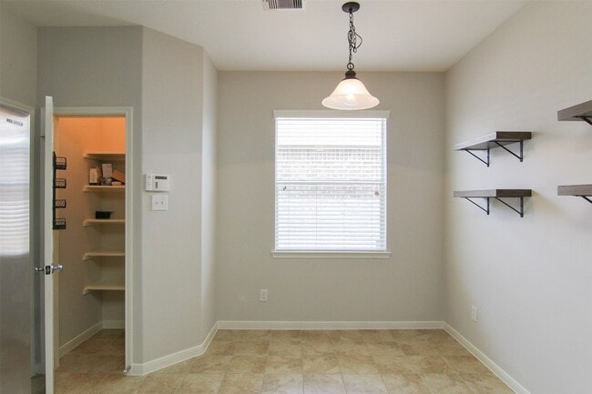 Building Photo - 15010 Sun Glaze Dr