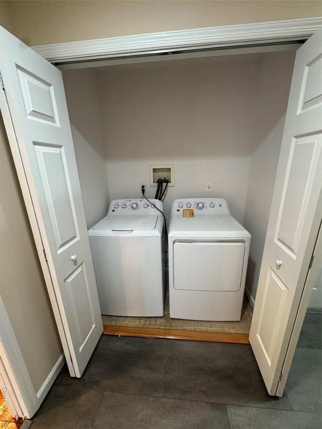 Building Photo - 1125 7th St