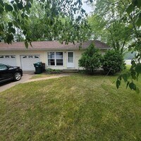 Building Photo - 1403/1405 Daley Avenue