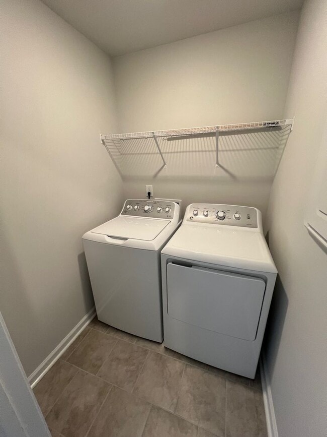 Building Photo - Charming 4 Bedroom Home Located in Wendell