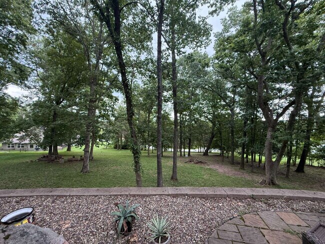 Building Photo - Pre-leasing for September - 5BR with all of the extras!