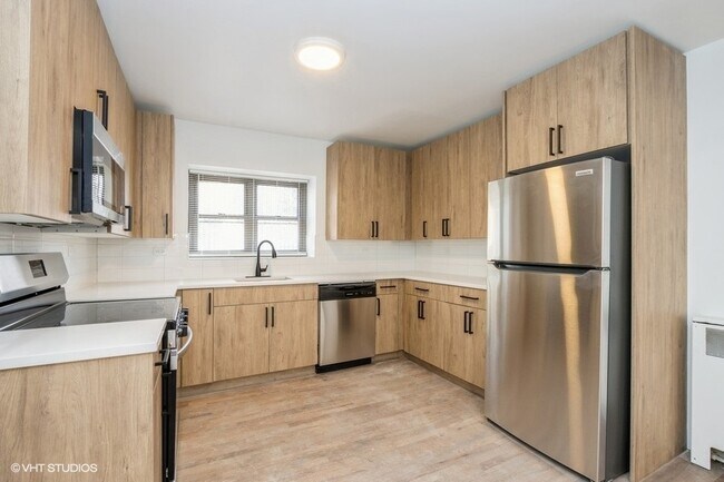 Building Photo - 6253 N Talman Ave