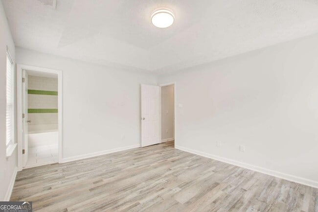 Building Photo - 2470 Stonegate Dr
