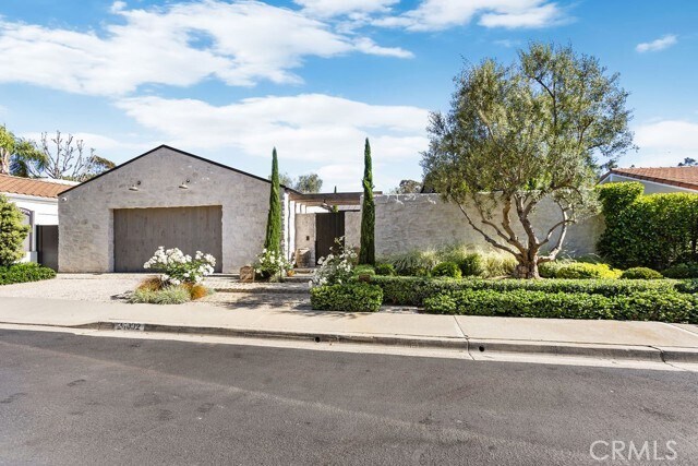 Building Photo - 24032 Paseo Del Campo