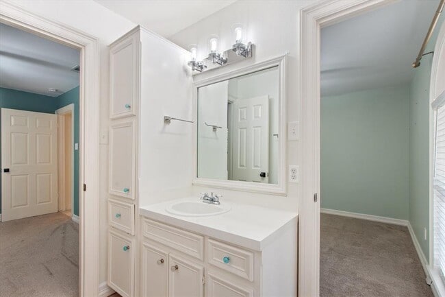 Building Photo - 109 White Sands Dr