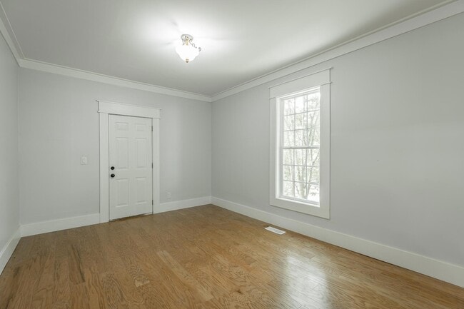 Building Photo - 671 Tremont Pl