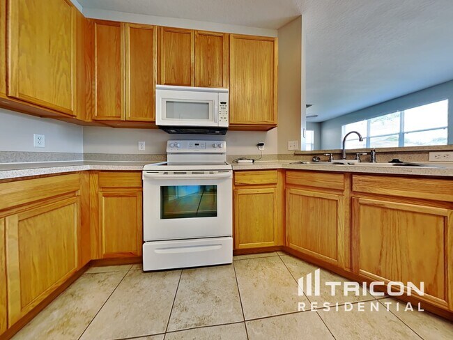 Building Photo - 32240 Fish Hook Loop Wesley Chapel FL