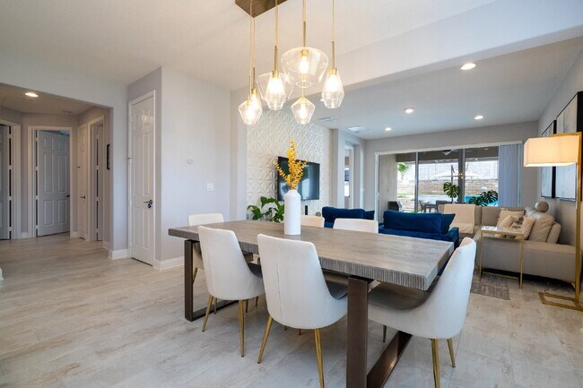 Building Photo - "Spacious 4-Bedroom Retreat with 3 Full Baths in Winter Garden's Serene Sanctuary"