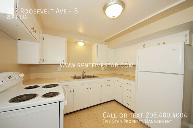 Building Photo - 397 Roosevelt Ave