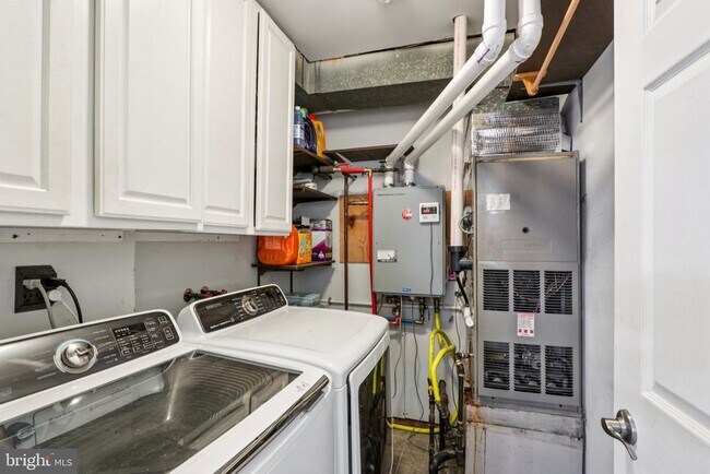 Building Photo - 608 Orchard Ct