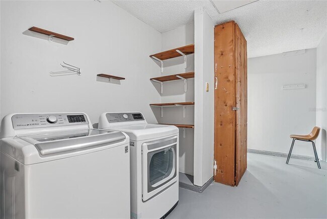 Building Photo - 3276 Morven Dr