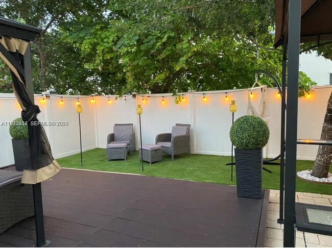 Building Photo - 3392 W 90th Terrace