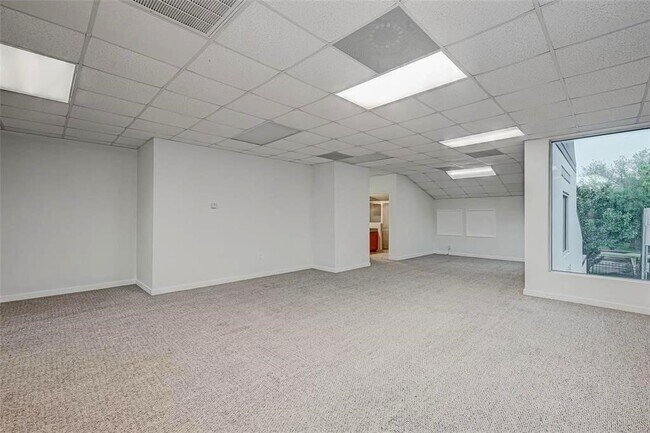 Building Photo - 9788 Clarewood Dr