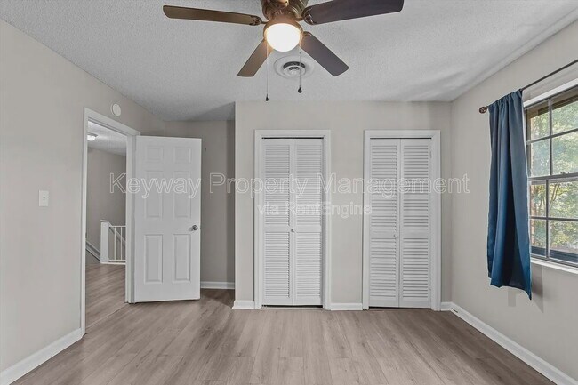 Building Photo - 2918 Arrowhead Dr