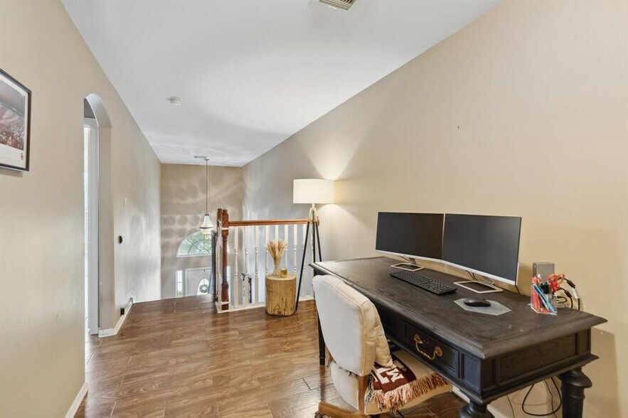 Building Photo - 7606 N Linpar Ct