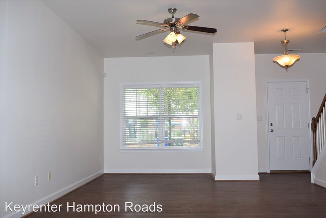 Building Photo - 4 br, 3.5 bath House - 1459 W 43rd Street
