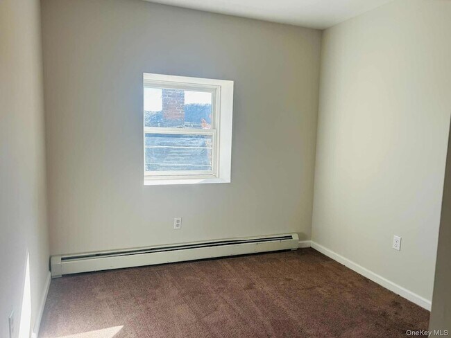 Building Photo - 16 Schneider Ave