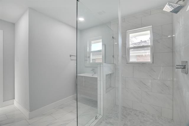 Building Photo - 6449 Lontos Dr