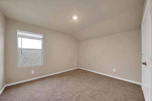 Building Photo - 505 Cottage Wood Dr