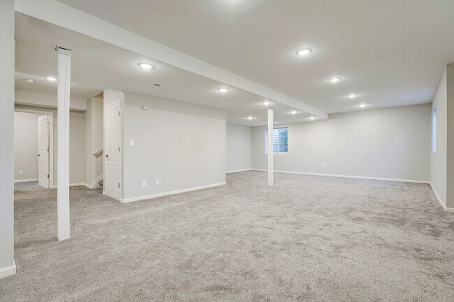 Building Photo - 6004 Nile Cir