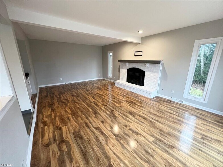 Building Photo - 37445 Fawn Path Dr
