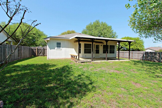 Building Photo - 3 Bedroom, 2 Bath Home in Cedar Park
