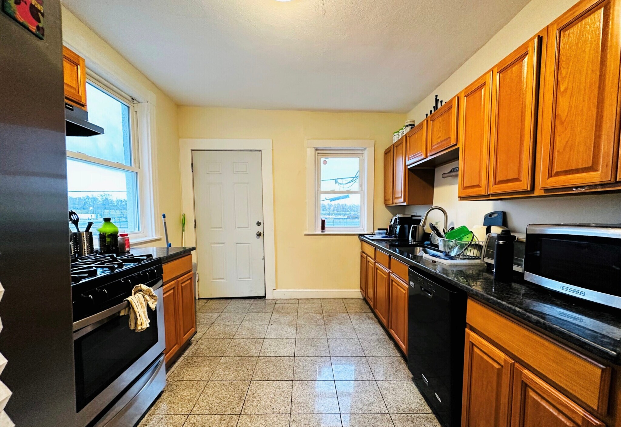 Building Photo - 20 Wadsworth St