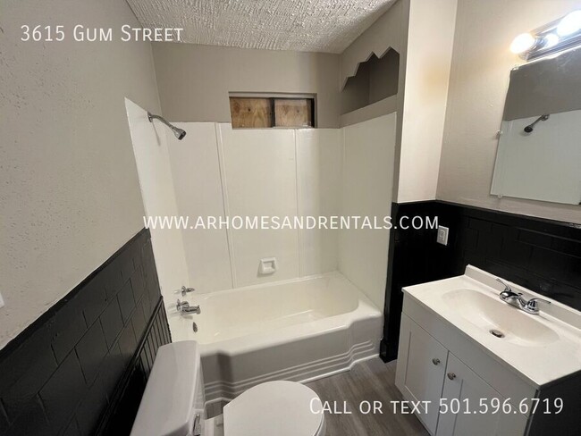 Building Photo - 3615 Gum St